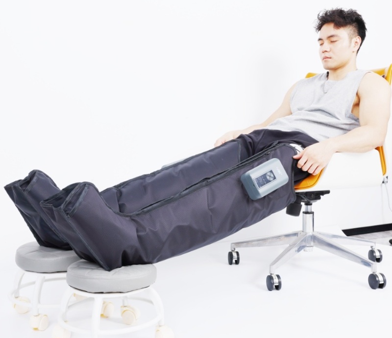 Cordless compression massage boots